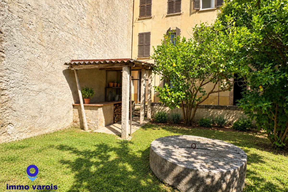Appartement à vendre, 130m², Cuers