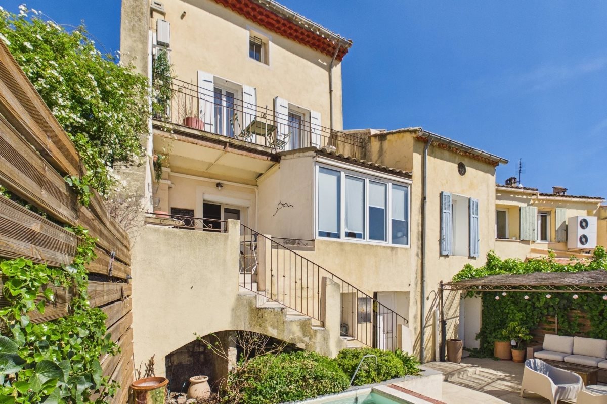 Maison à vendre, 174m², Pourrières