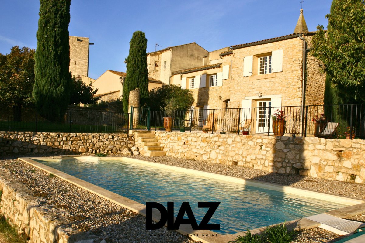 Maison à vendre, 613m², La Rouvière