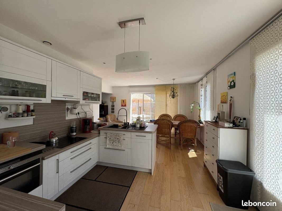 Maison à vendre, 121m², Bréhal