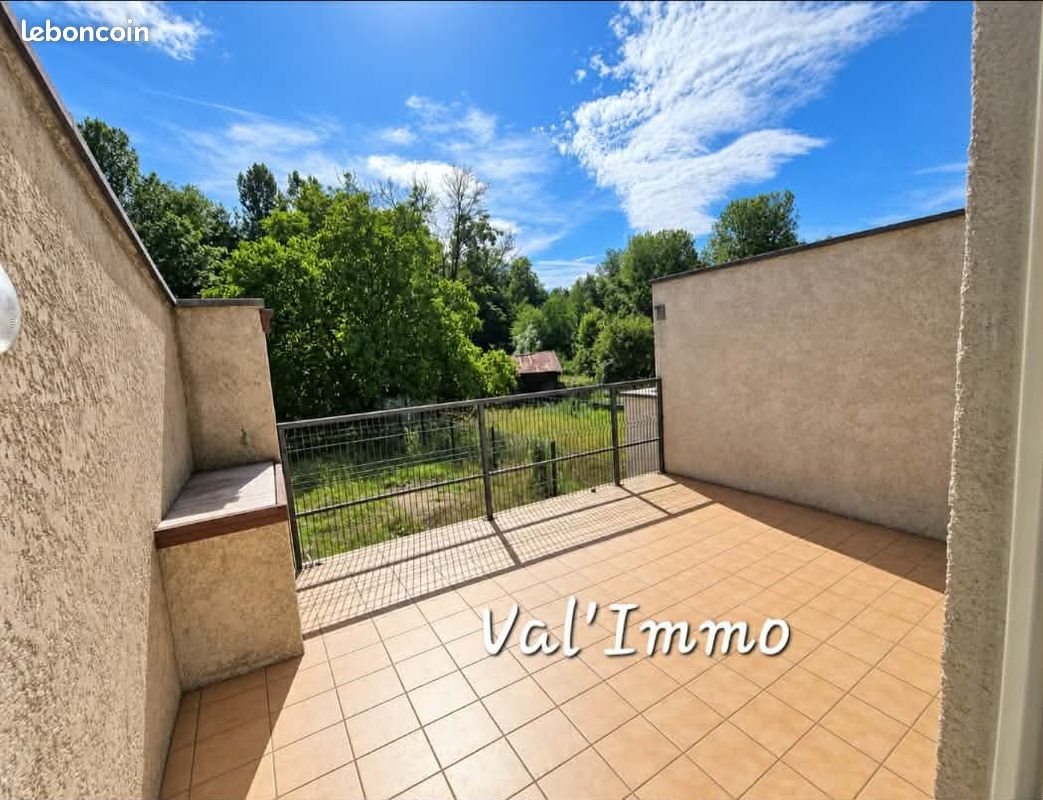 Maison à louer, 51m², Wassy