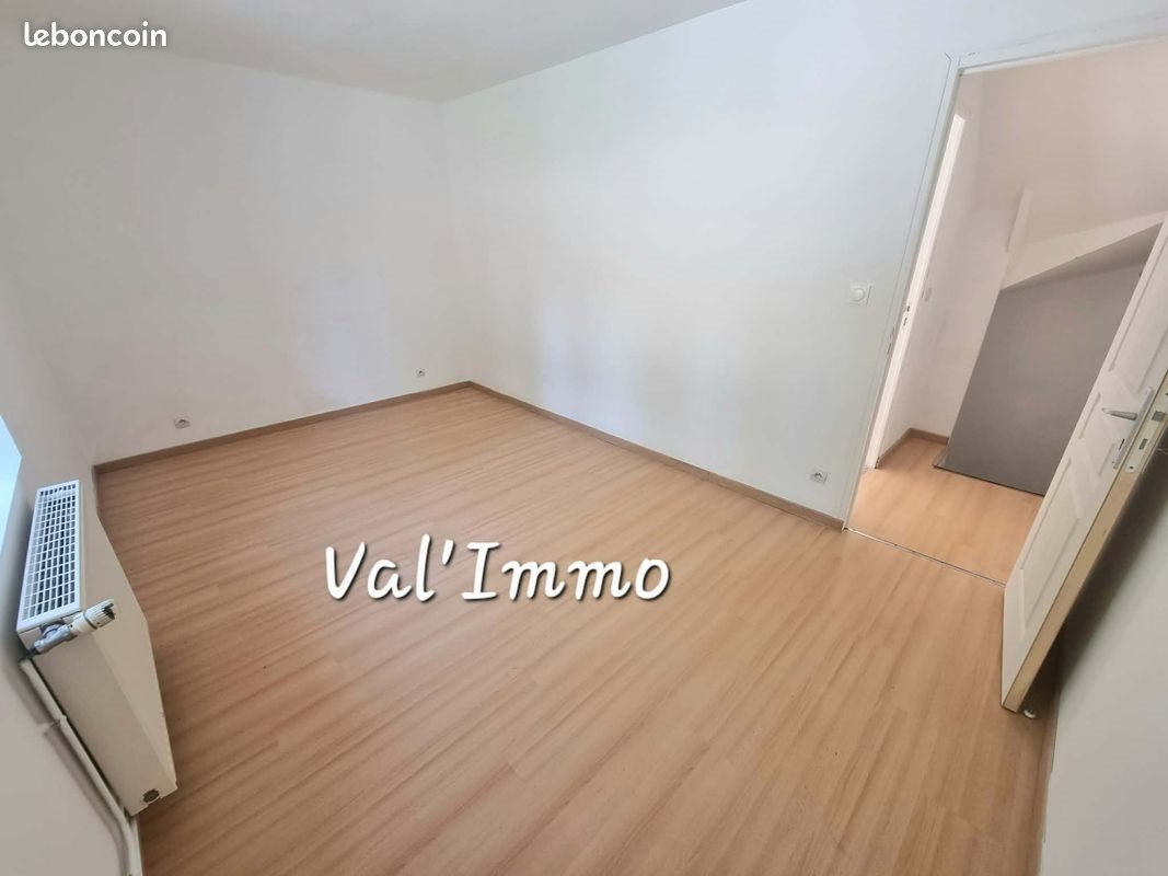 Maison à louer, 51m², Wassy