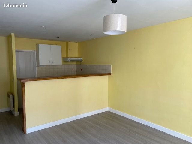 Appartement à louer, 40m², Saint-Céré