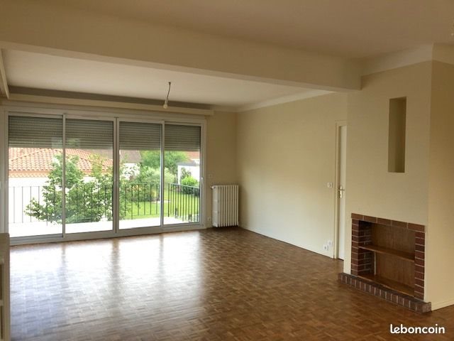 Maison à louer, 136m², Saint-Céré