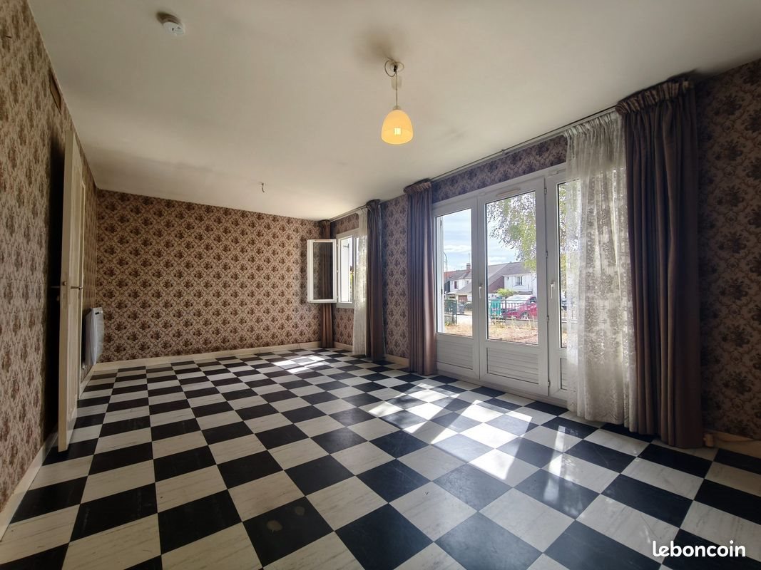 Maison à vendre, 70m², Saint-Denis-de-l'Hôtel
