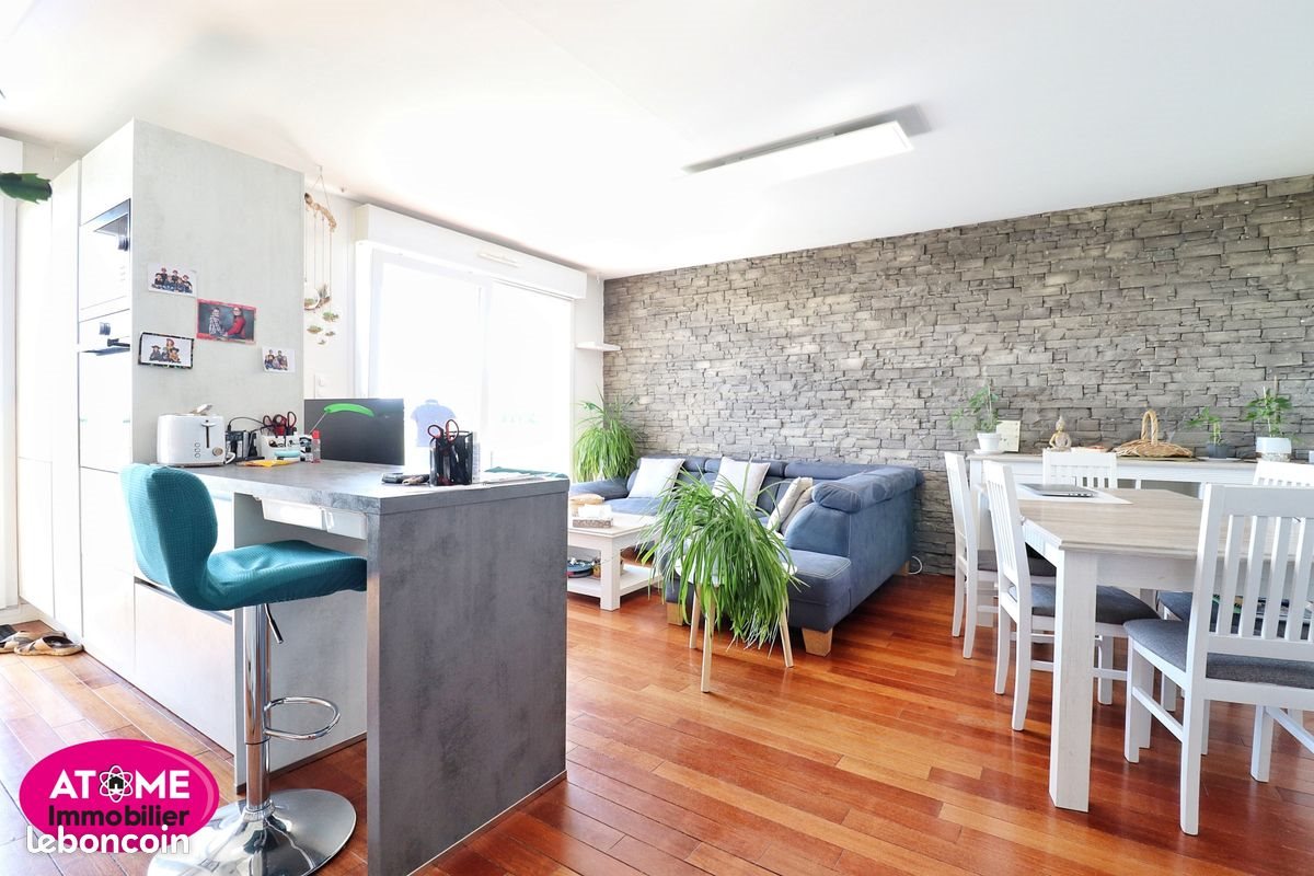 Appartement à vendre, 68m², Saint-Privat-la-Montagne