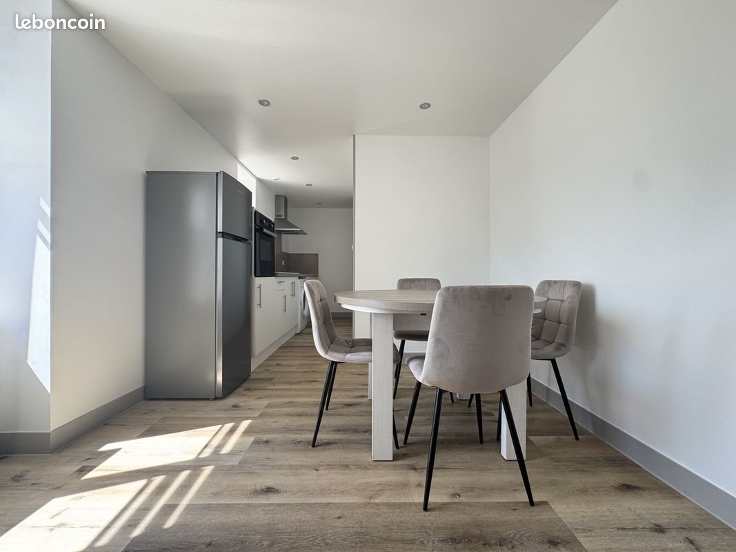 Appartement à louer, 51m², Montebourg