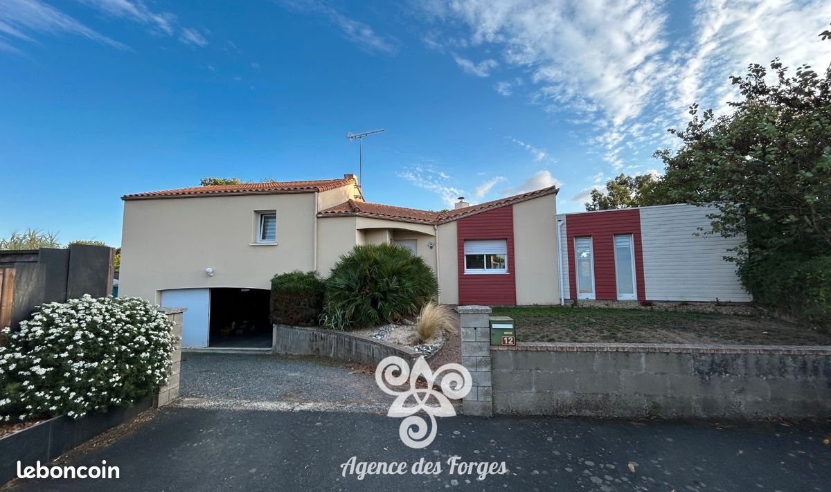Maison à vendre, 132m², Bégrolles-en-Mauges
