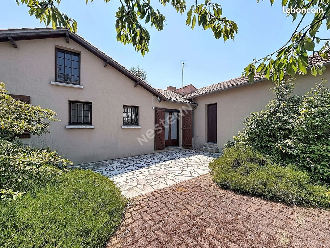 Maison à vendre, 121m², Oudon