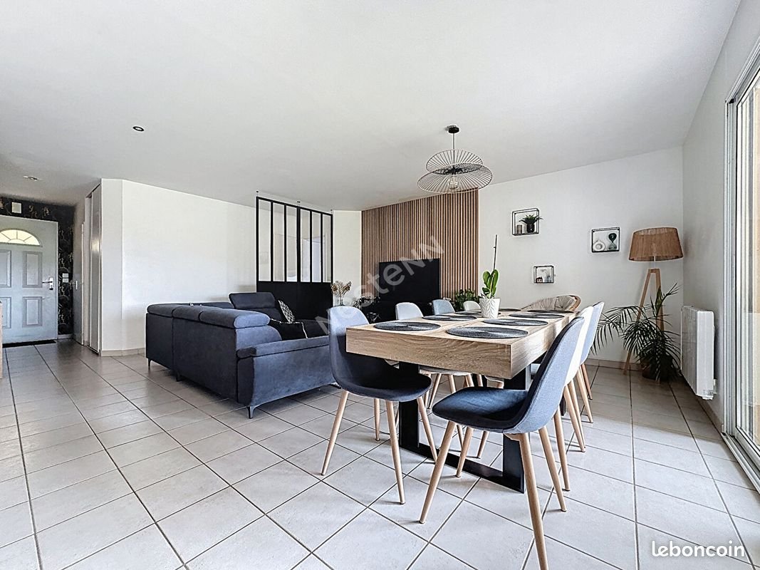 Maison à vendre, 92m², Mésanger