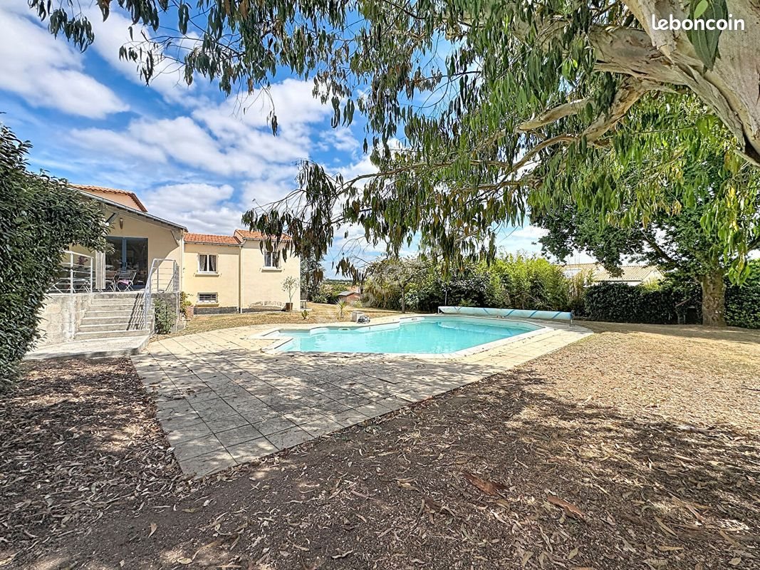 Maison à vendre, 264m², Liré