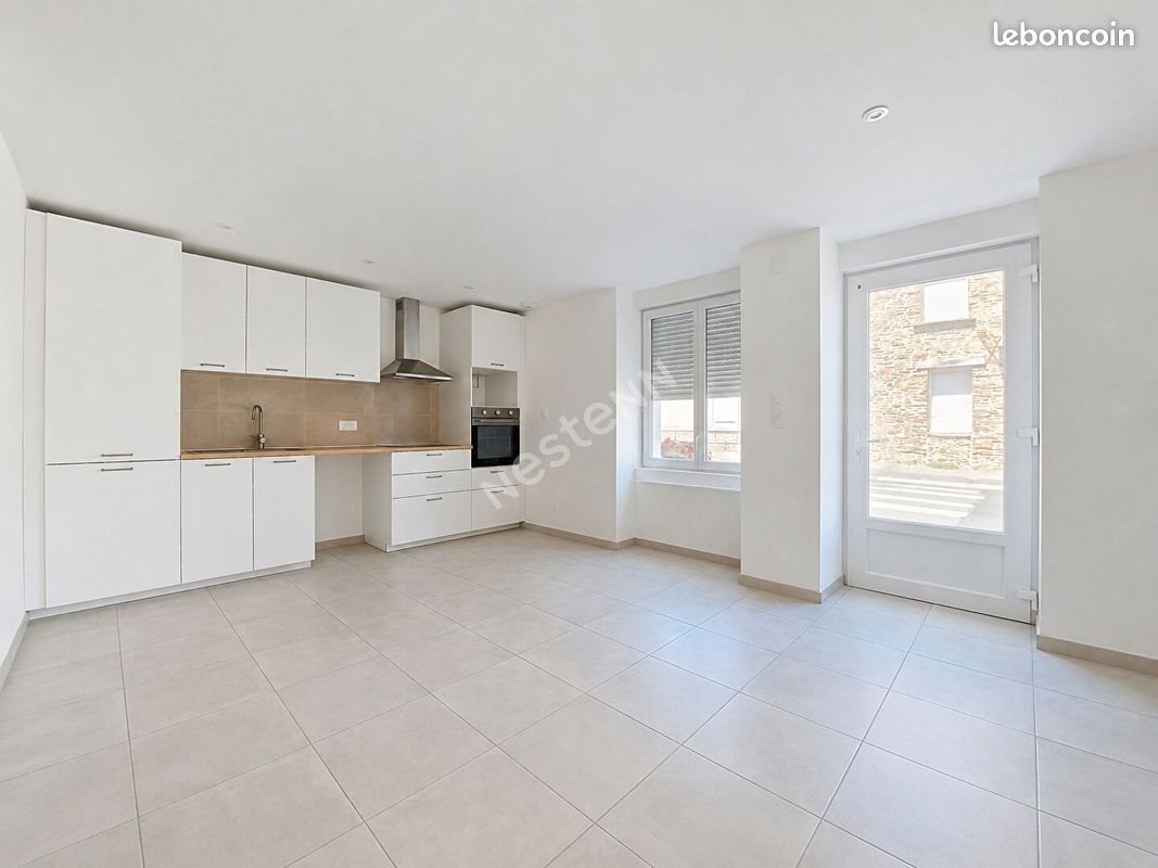 Maison à louer, 85m², Vallons-de-l'Erdre