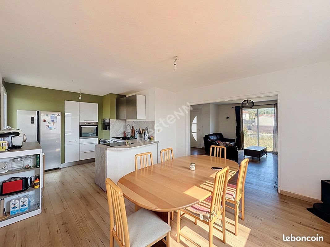 Maison à vendre, 92m², Le Mesnil-en-Vallée