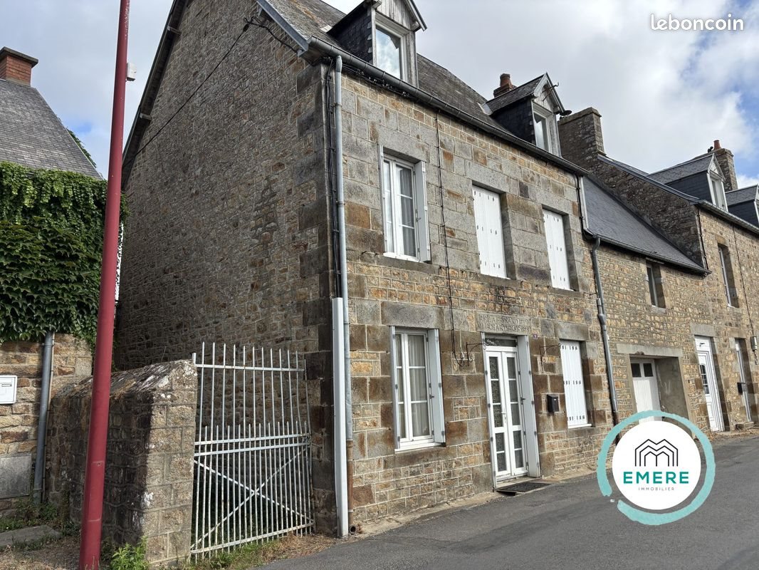 Maison à vendre, 83m², Ducey