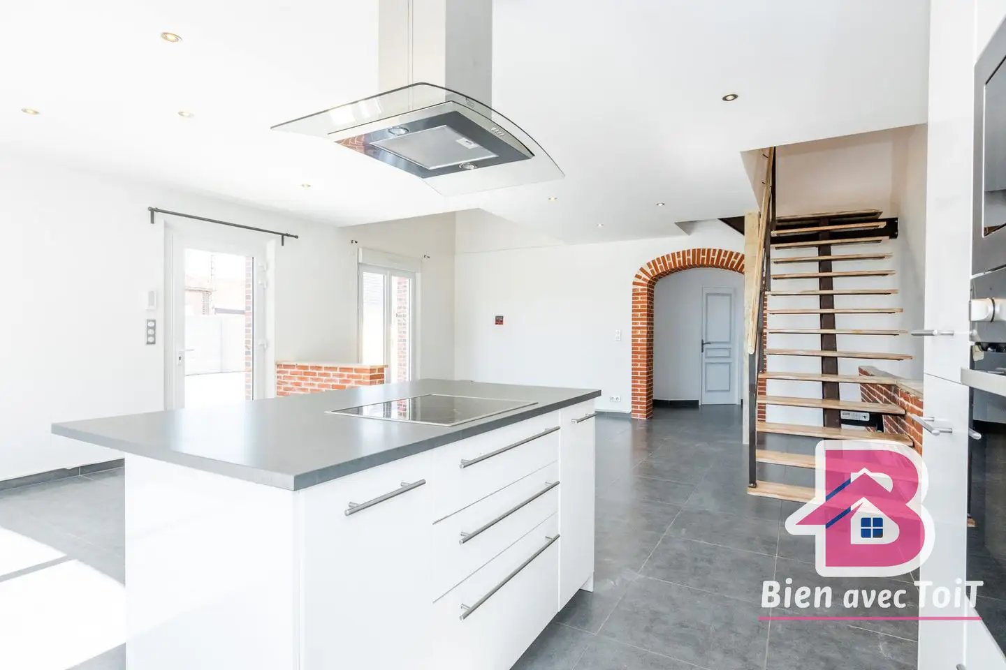 Maison à vendre, 143m², Saint-Luperce