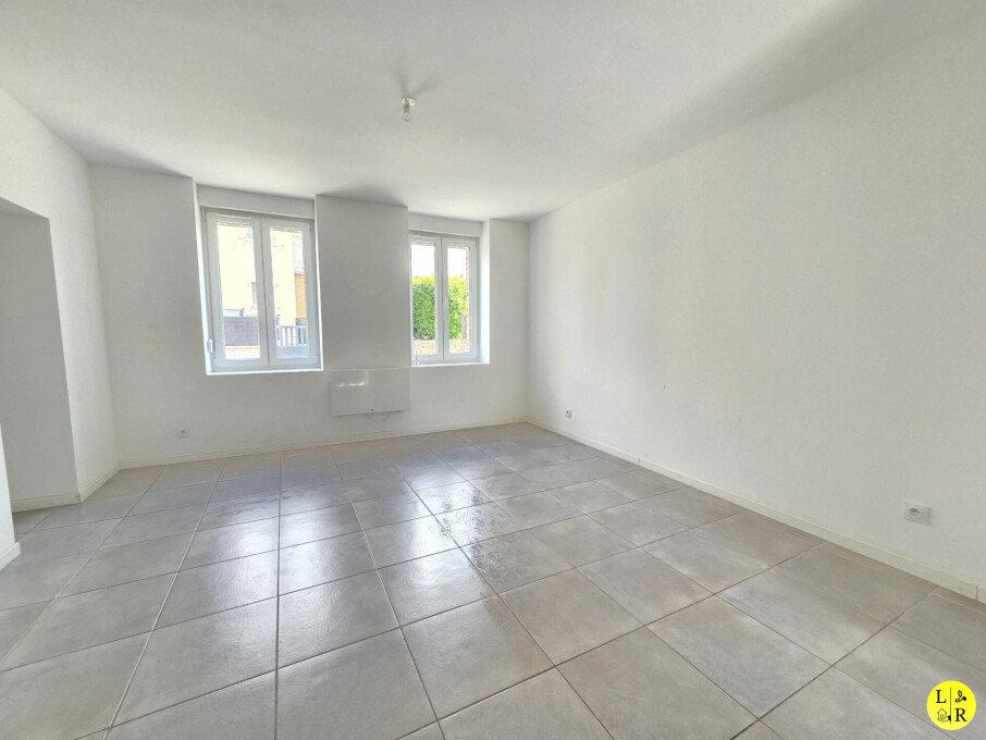 Maison à louer, 103m², Lécluse