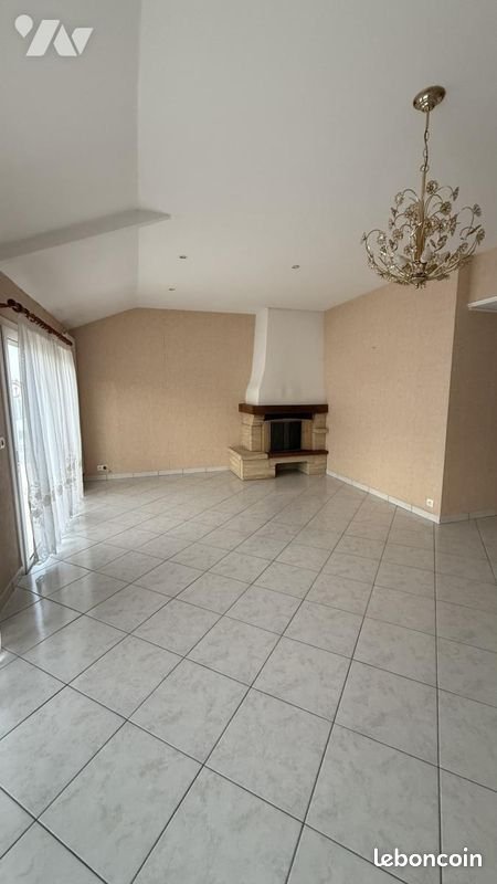 Maison à vendre, 100m², Mortagne-sur-Sèvre