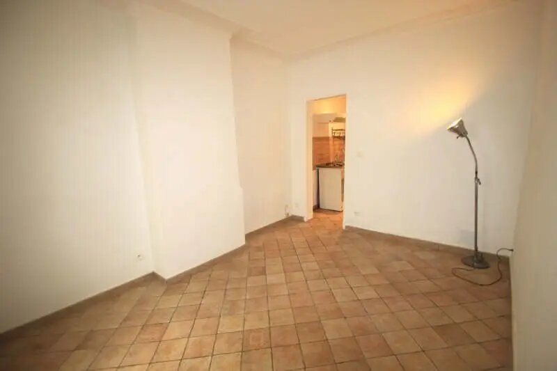 Appartement à louer, 21m², Paris 18ème