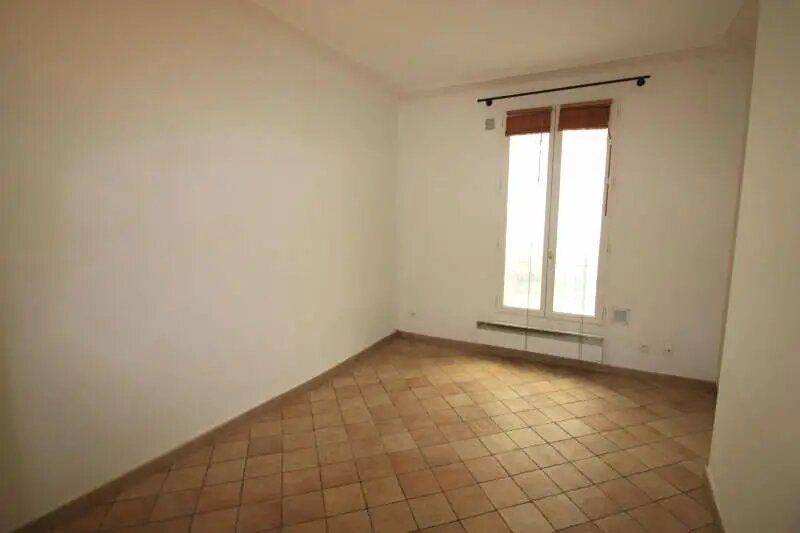 Appartement à louer, 21m², Paris 18ème