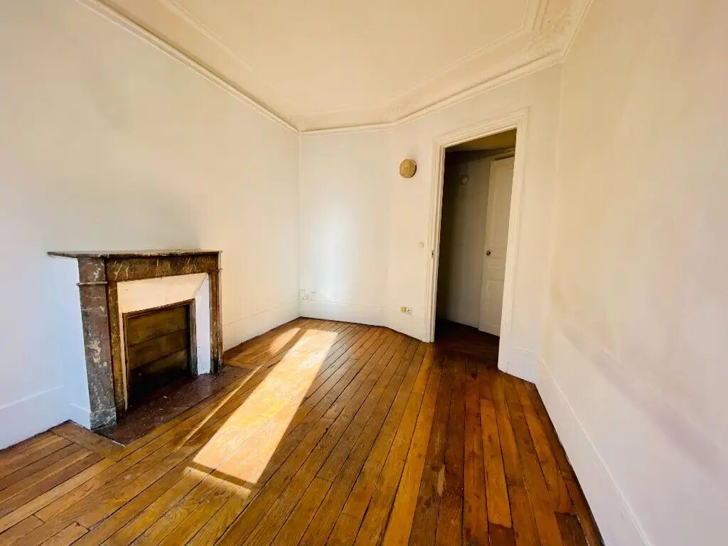 Appartement à louer, 32m², Paris 18ème