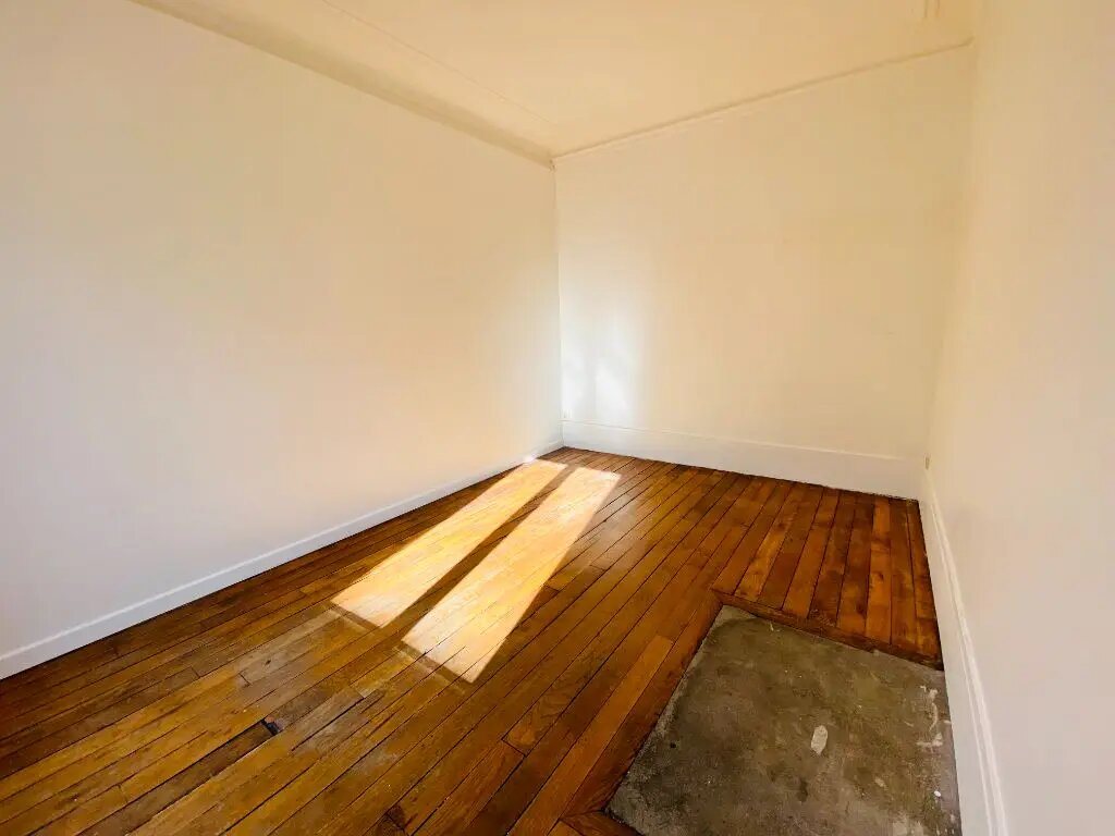 Appartement à louer, 32m², Paris 18ème