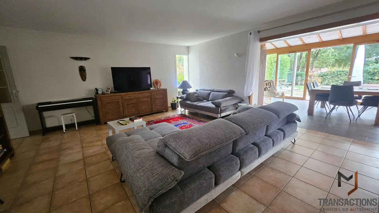 Maison à vendre, 163m², Saint-Léger-les-Vignes