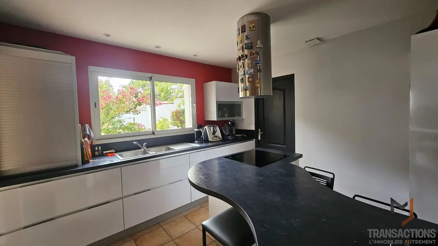 Maison à vendre, 163m², Saint-Léger-les-Vignes