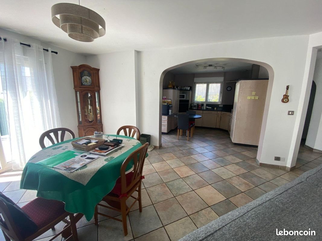 Maison à vendre, 126m², Louverné