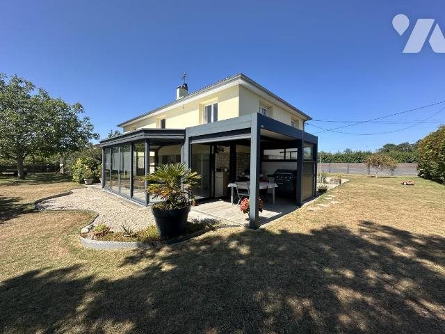 Maison à vendre, 97m², Sainte-Mère-Eglise