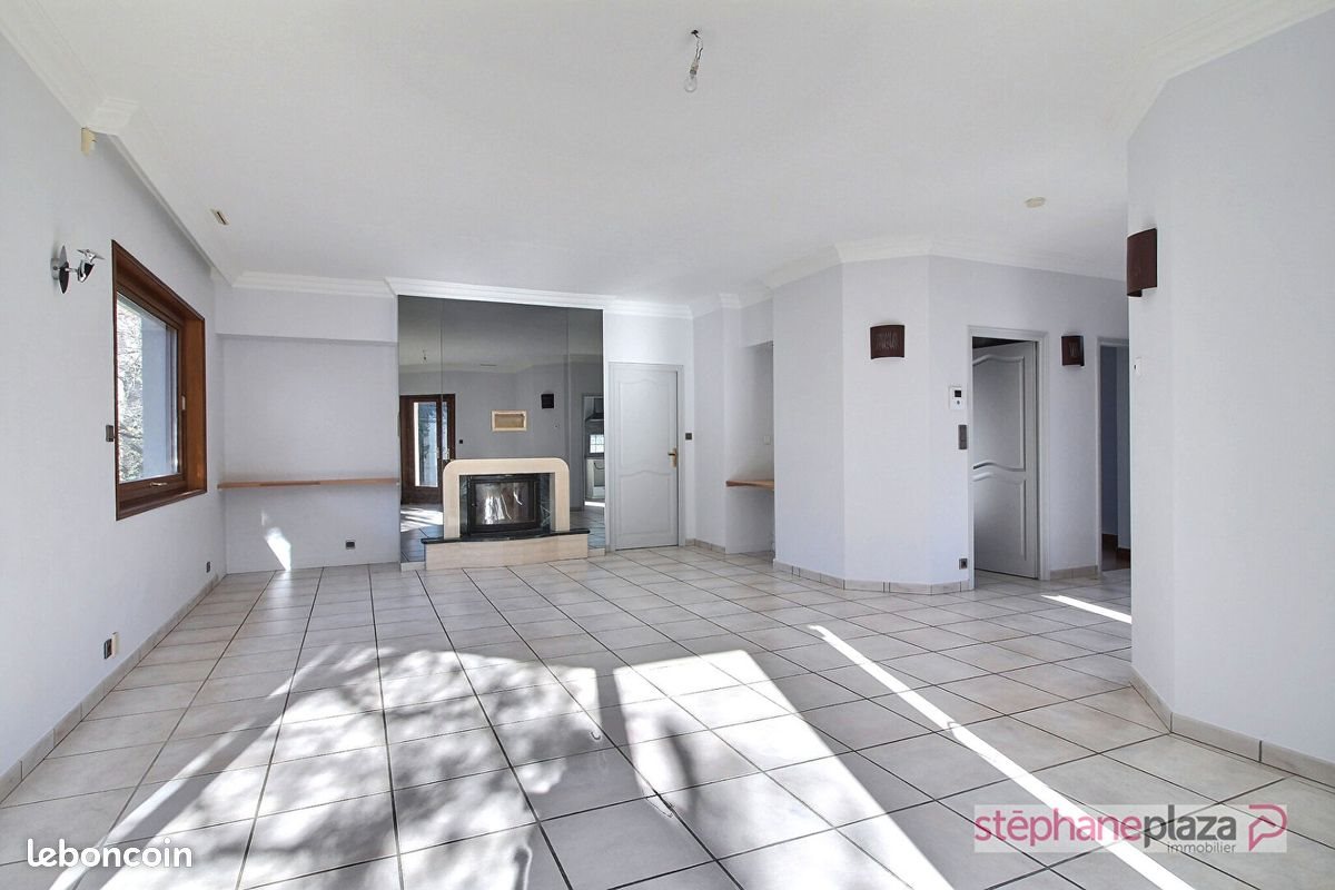 Maison à louer, 125m², Veauche