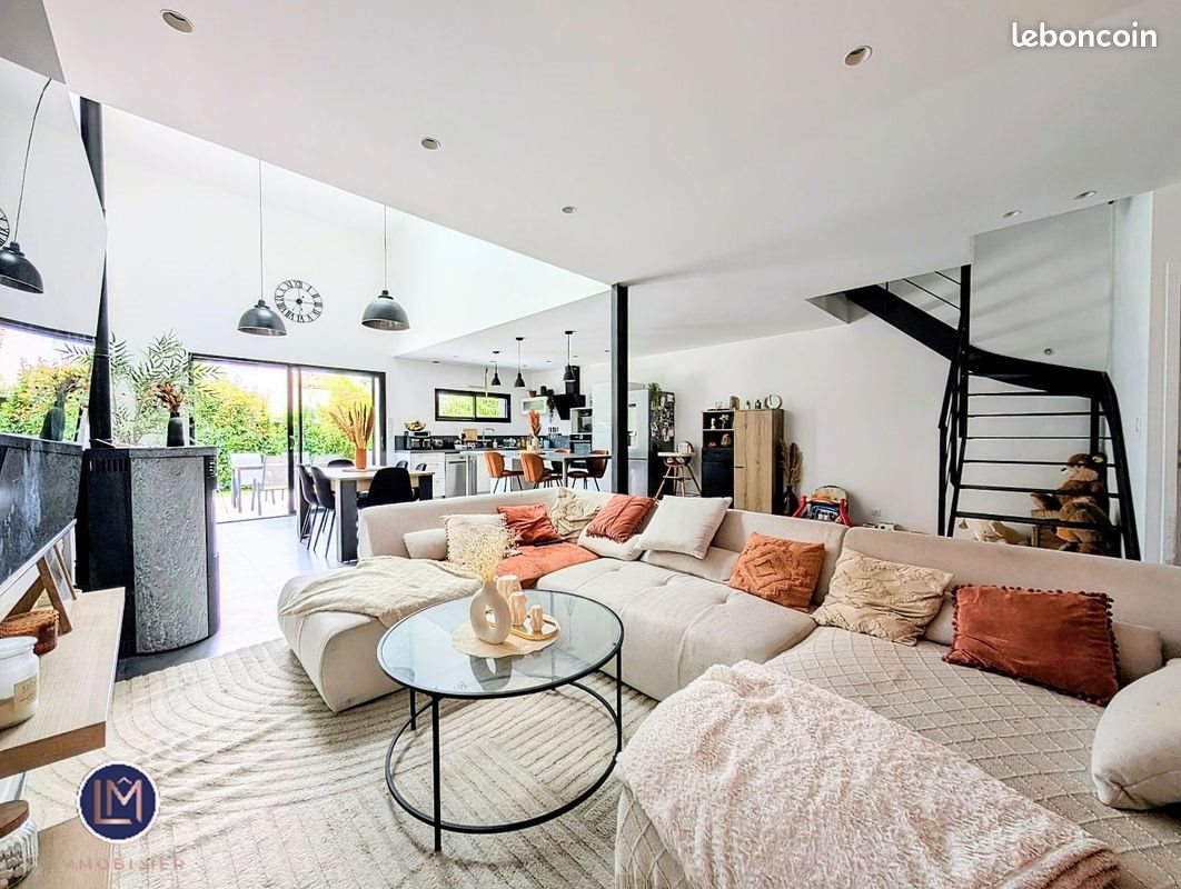 Maison à vendre, 121m², Montbert