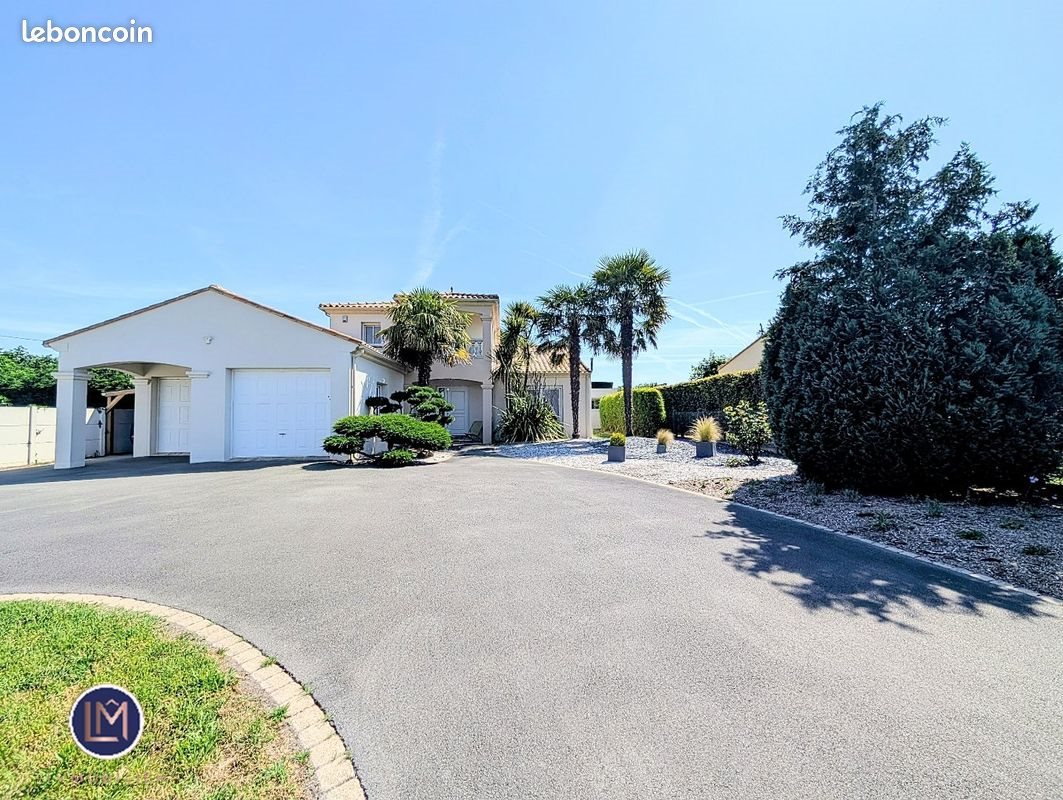 Maison à vendre, 179m², La Chevrolière
