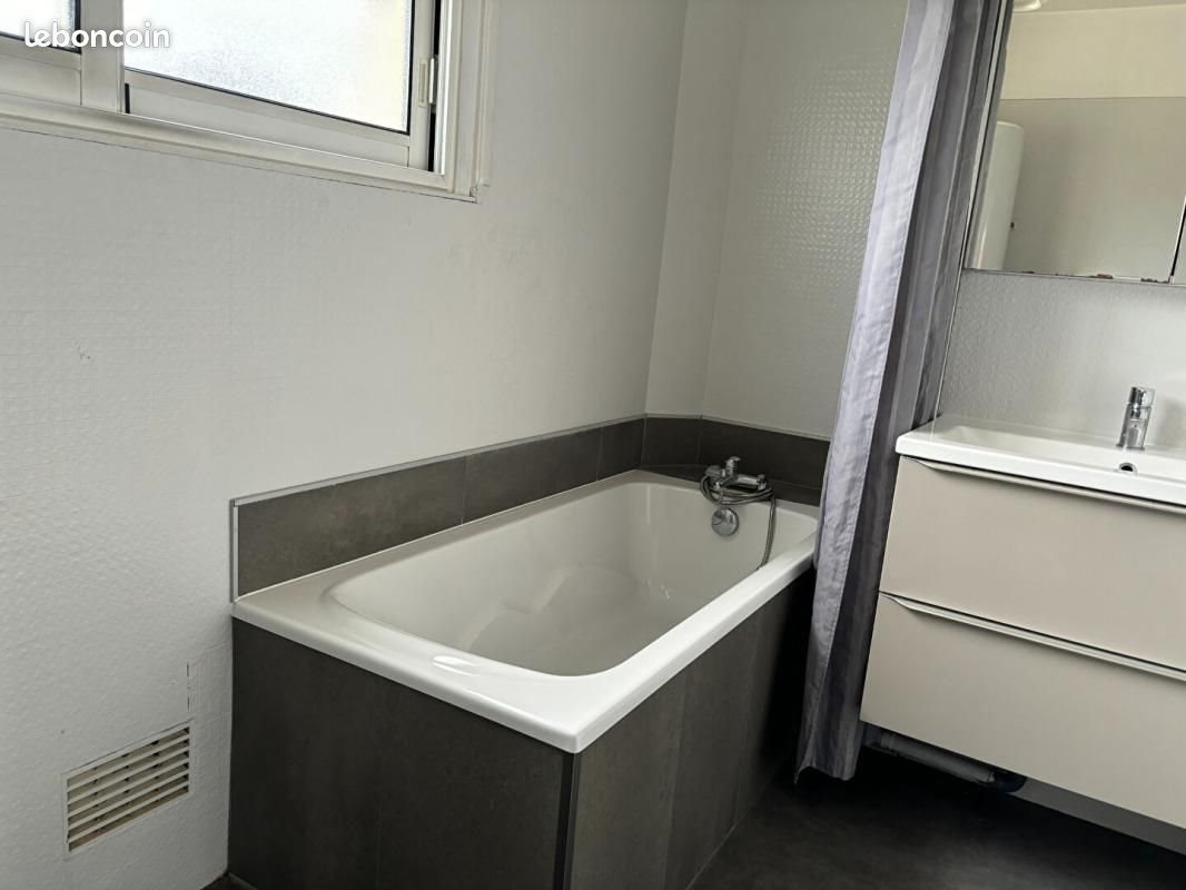 Appartement à louer, 76m², Saint-Pol-sur-Mer