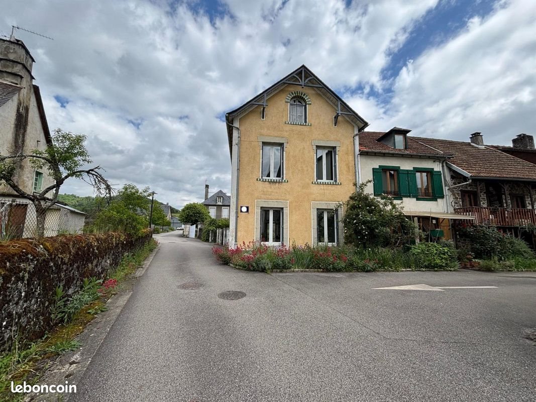 Maison à vendre, 94m², Champs-sur-Tarentaine-Marchal