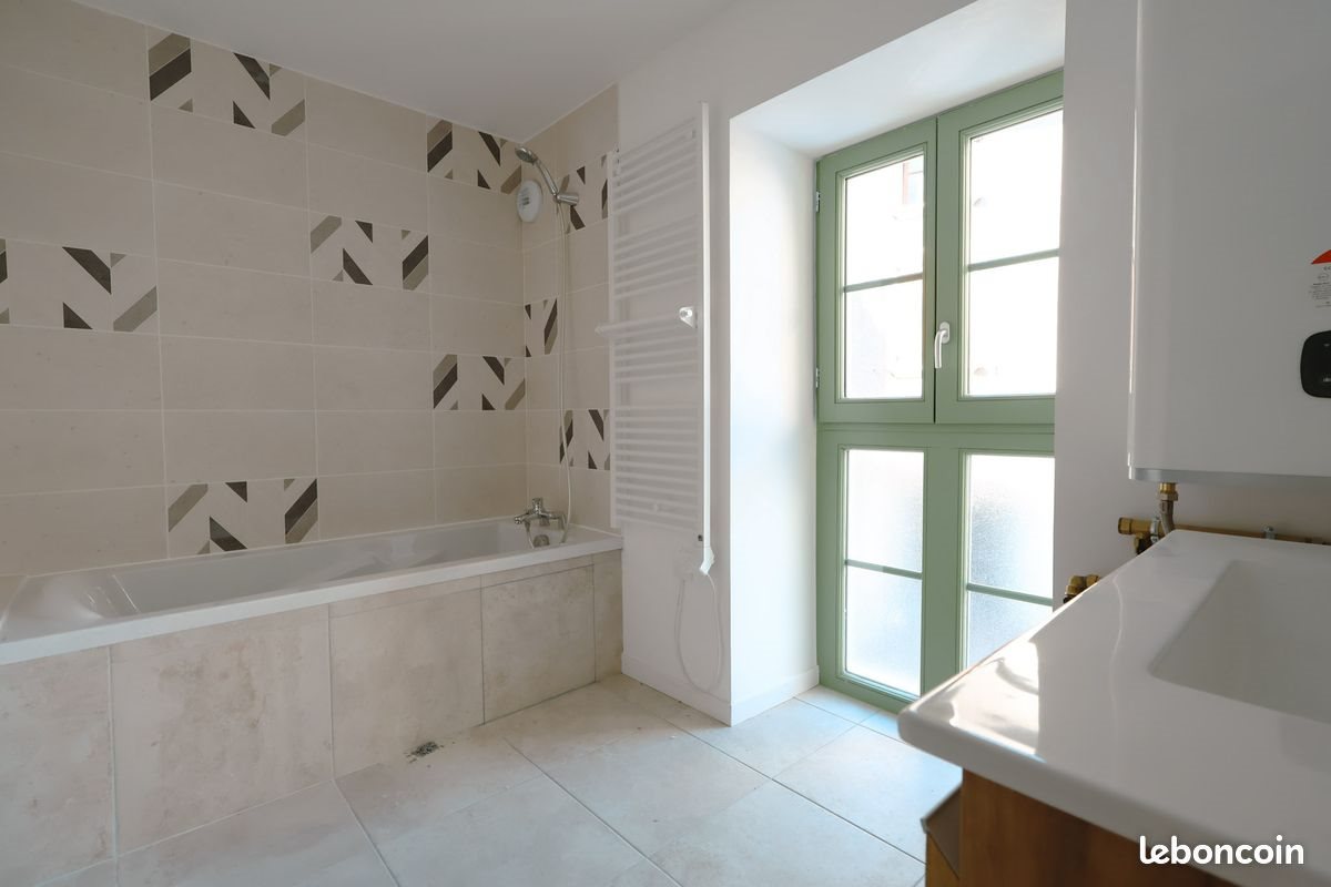 Appartement à vendre, 70m², Tournon-sur-Rhône