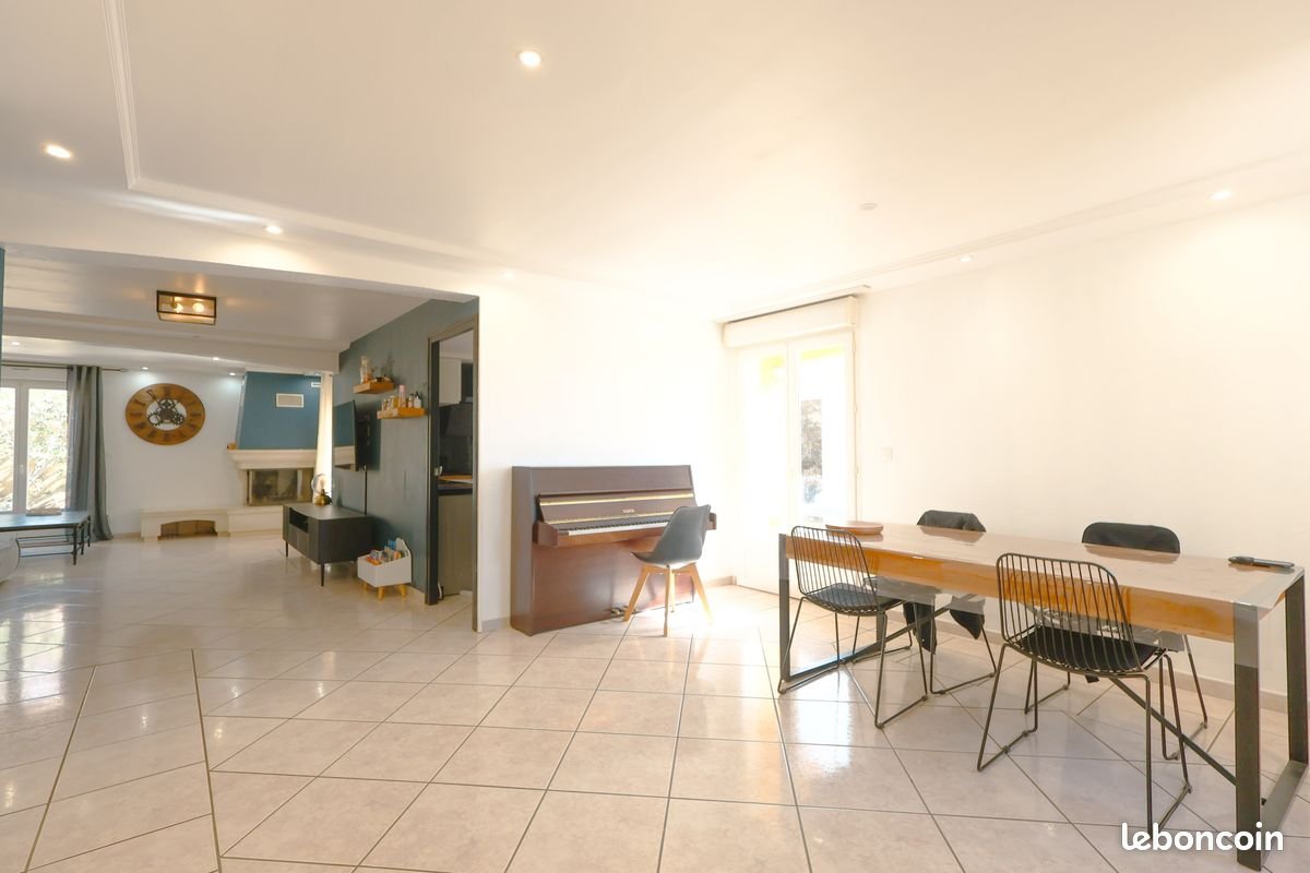 Maison à vendre, 211m², Etoile-sur-Rhône