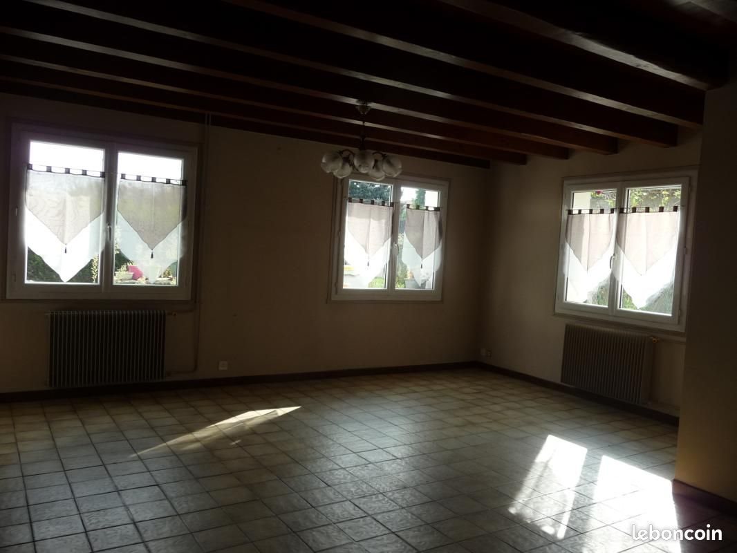 Maison à vendre, 162m², Mornand-en-Forez