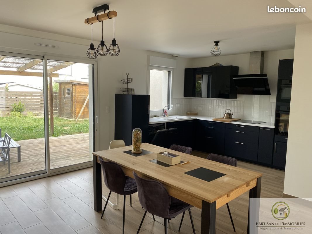 Maison à louer, 110m², Orgères