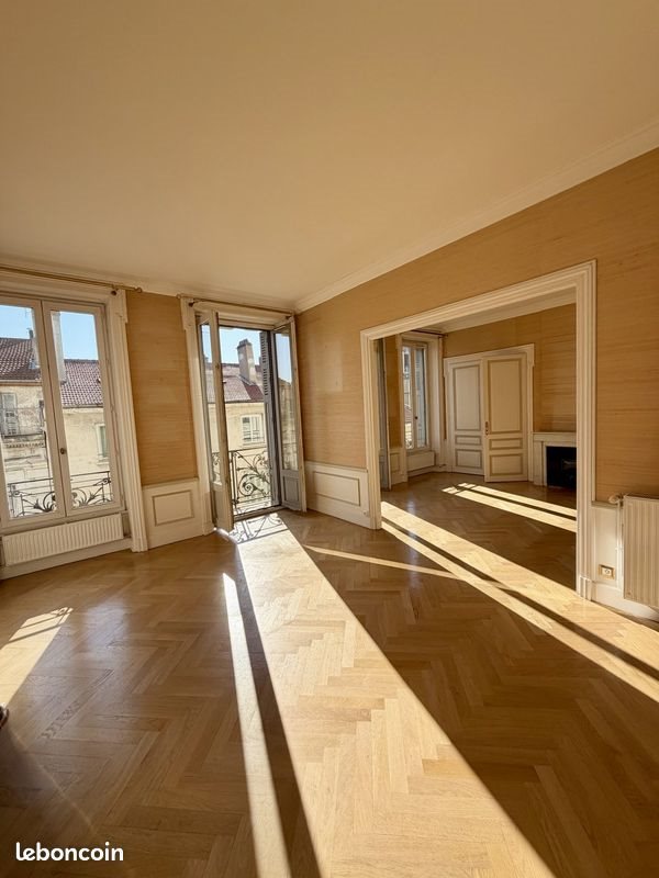 Appartement à vendre, 111m², Saint-Étienne
