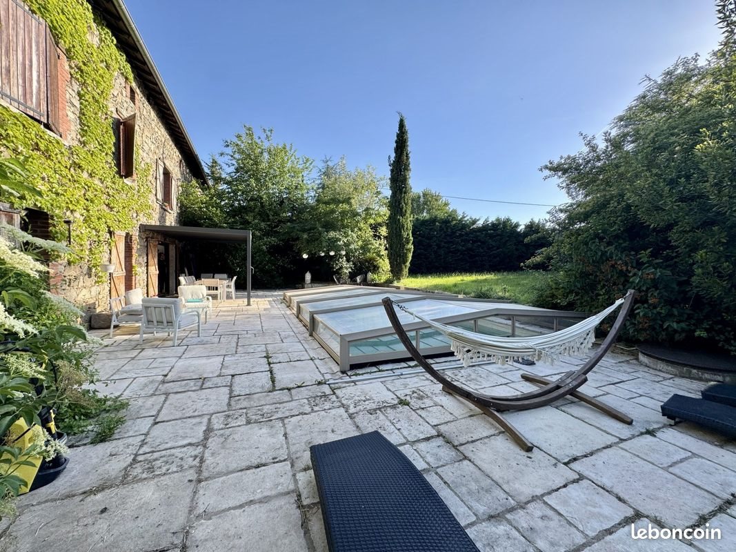 Maison à vendre, 360m², Saint-Bonnet-les-Oules