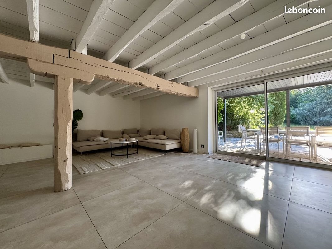 Maison à vendre, 360m², Saint-Bonnet-les-Oules