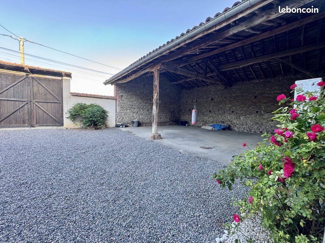 Maison à vendre, 360m², Saint-Bonnet-les-Oules