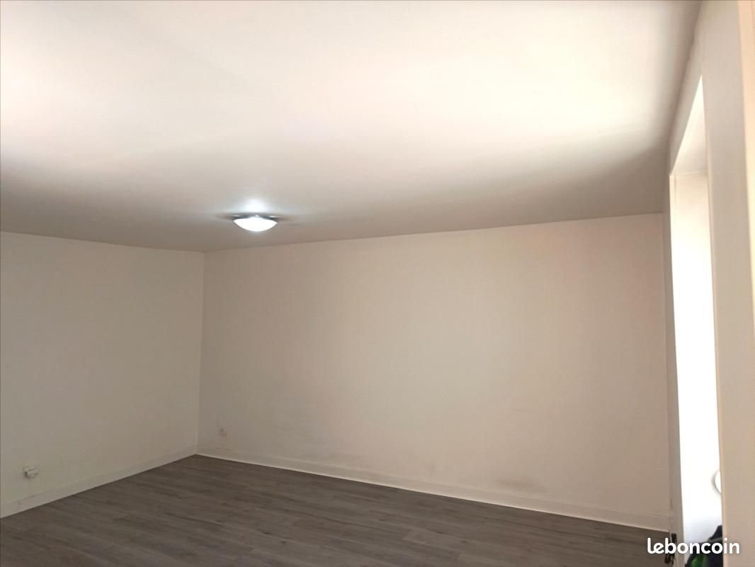Appartement à louer, 26m², Saint-Nicolas-de-Port