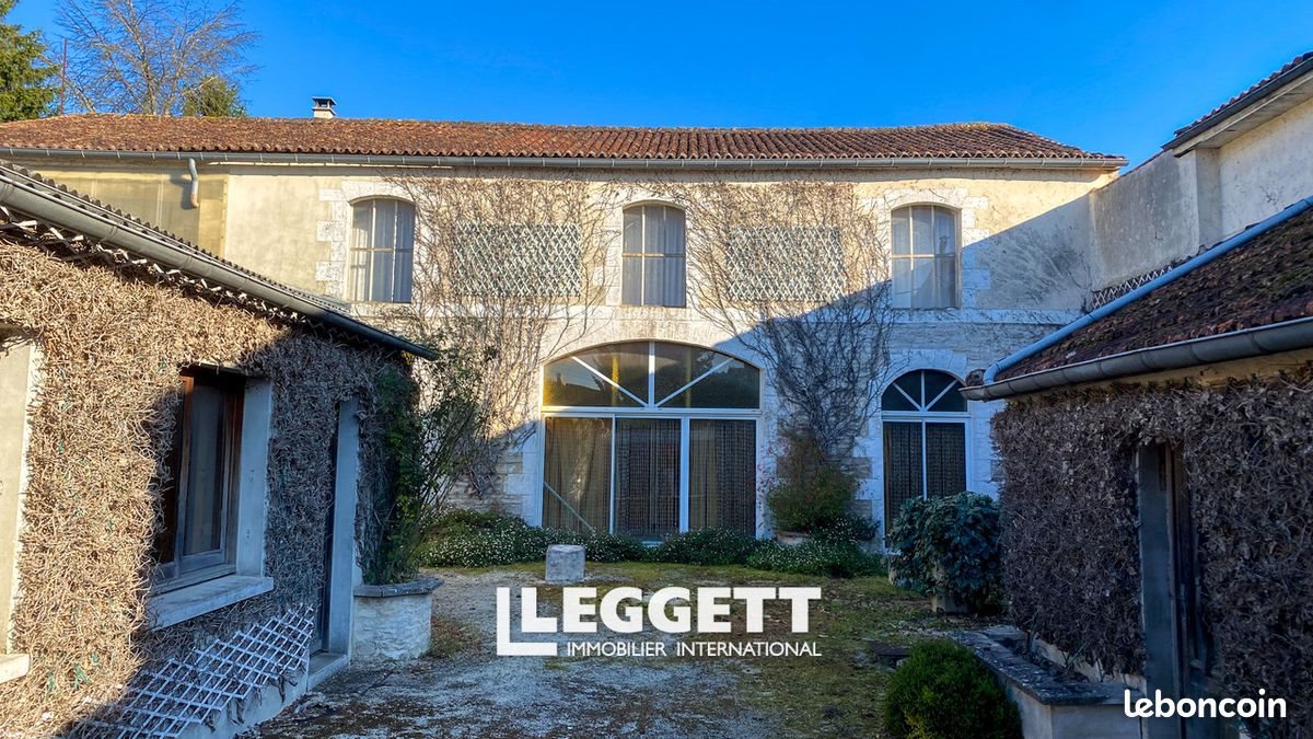 Maison à vendre, 137m², Mansle