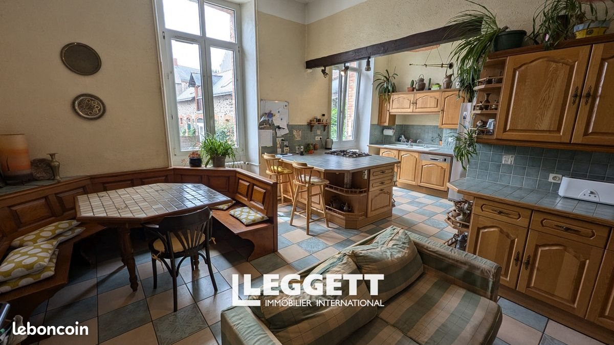 Maison à vendre, 297m², Valanjou