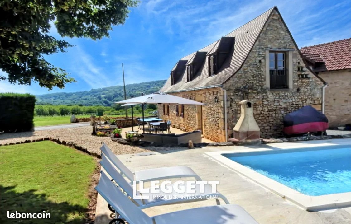 Maison à vendre, 196m², Saint-Léon-sur-Vézère