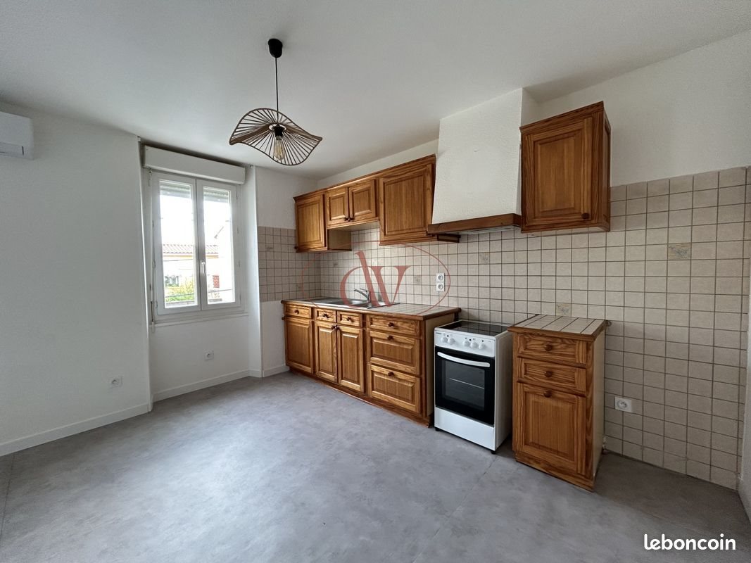 Maison à louer, 46m², Bages