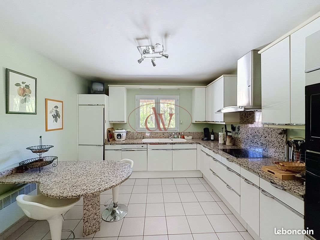 Maison à vendre, 130m², Saint-Génis-des-Fontaines