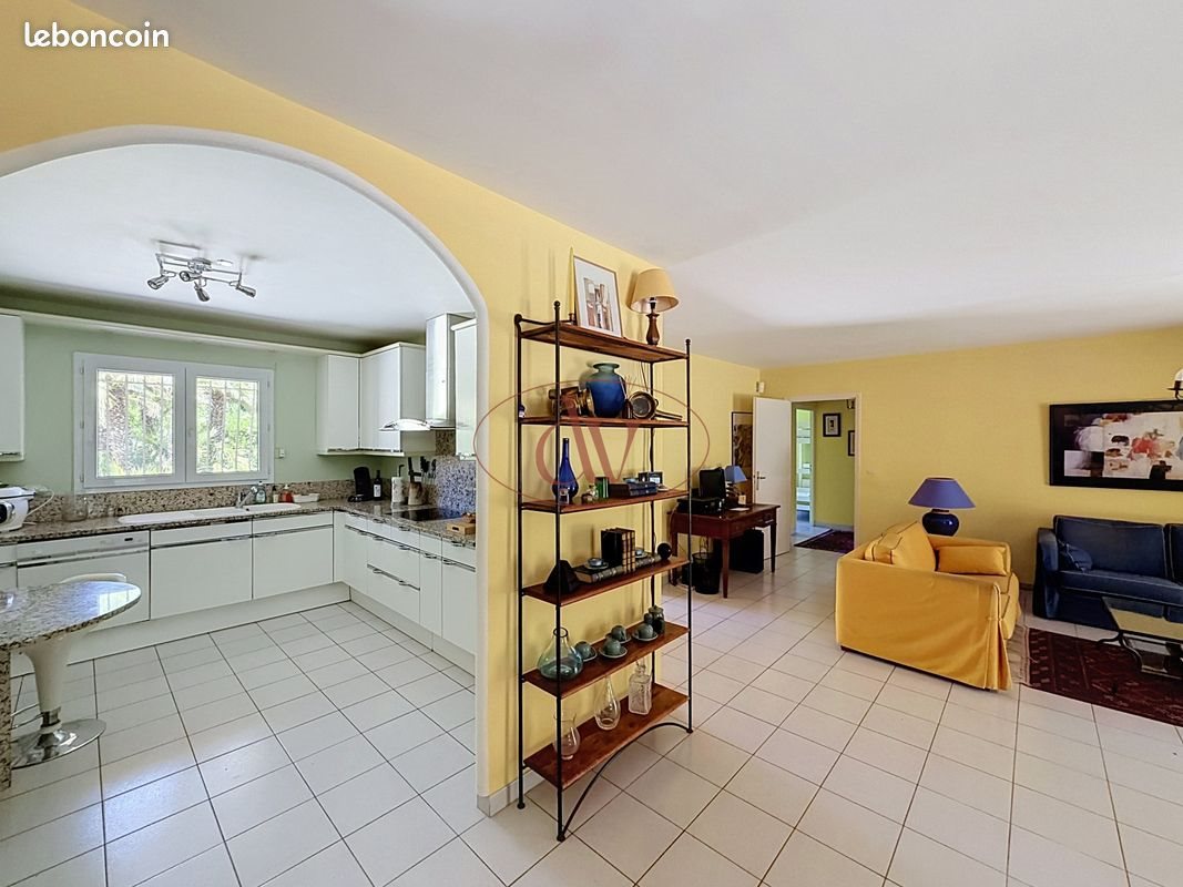Maison à vendre, 130m², Saint-Génis-des-Fontaines
