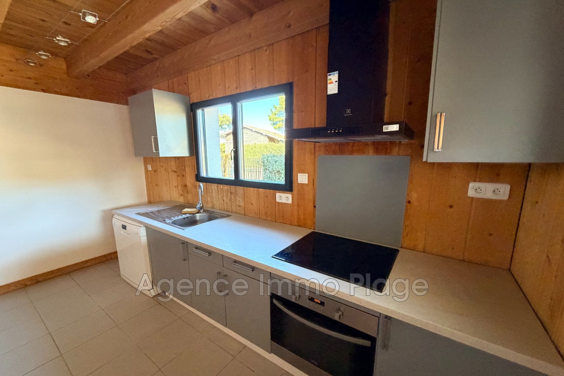 Maison à louer, 96m², Vensac